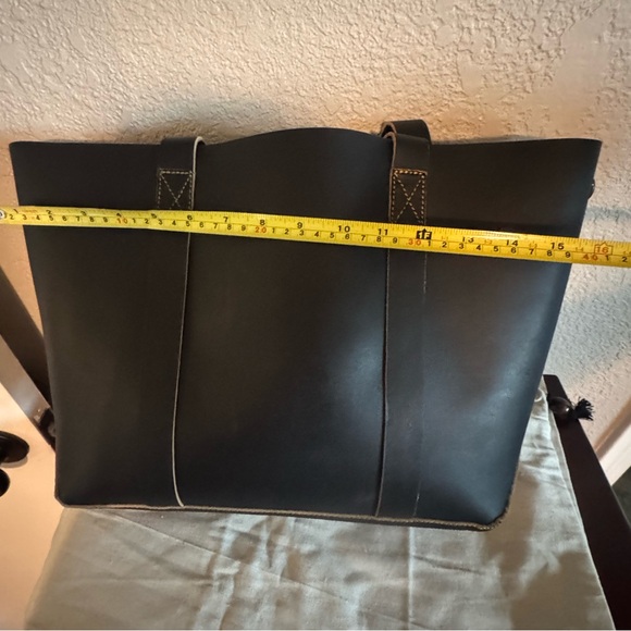 NWT Le Papillon Black Leather Tote Bag - Picture 7 of 9